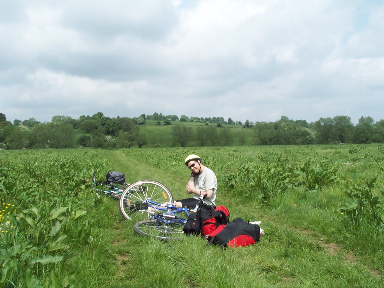 Fabian takes a tumble