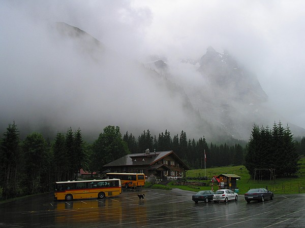 A rainy buss journy across the Grosse Scheidegg pass